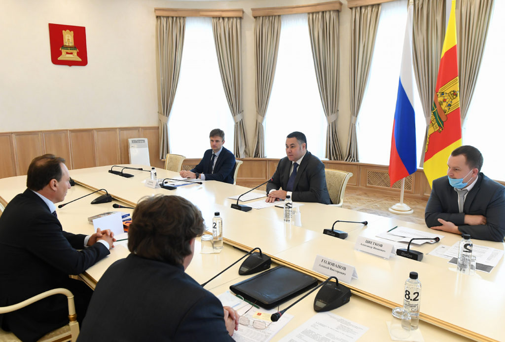 В Тверской области увеличится производство респираторов и обуви