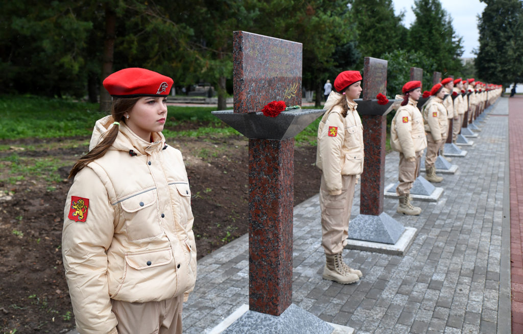 Игорь Руденя в Ржеве почтил память освободителей города от немецко-фашистских захватчиков 