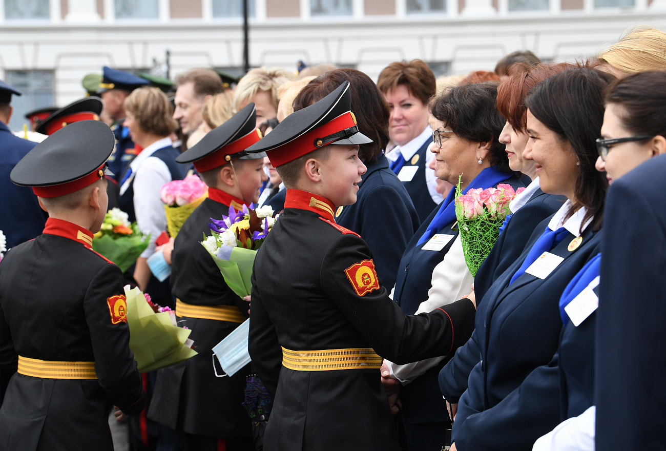 Заместитель Председателя Правительства России и губернатор Тверской области открыли новый комплекс суворовского училища