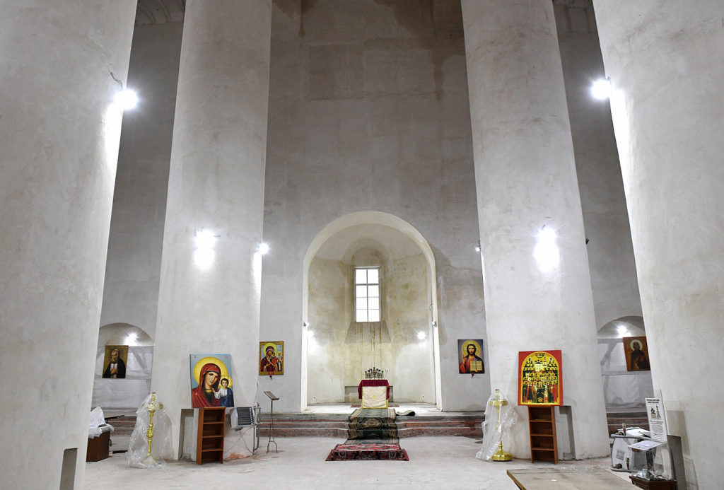 Игорь Руденя и митрополит Тверской и Кашинский Амвросий осмотрели Спасо-Преображенский собор