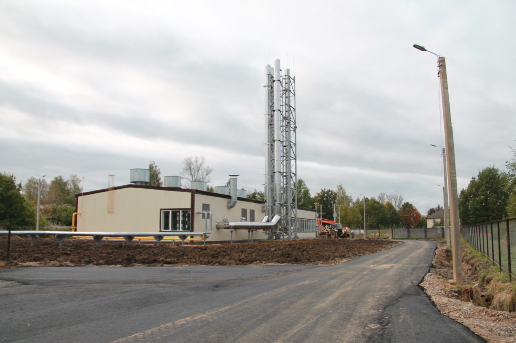 В Нелидовском районе благоустраивают территорию вокруг котельной В Нелидовском районе благоустраивают территорию вокруг котельной