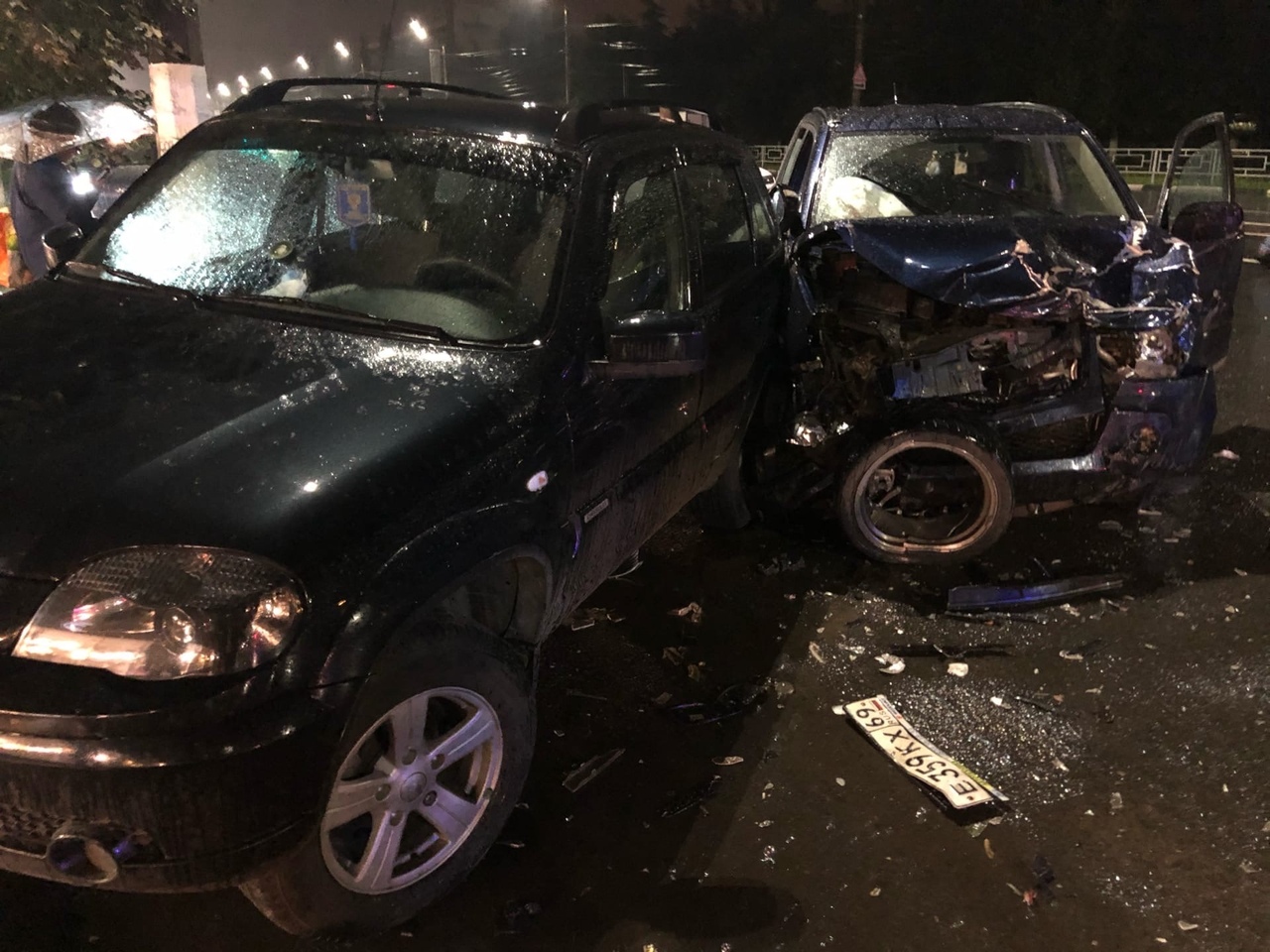 Хотел сбежать, а потом полез в драку: появились подробности жуткой аварии в Твери Хотел сбежать, а потом полез в драку: появились подробности жуткой аварии в Твери