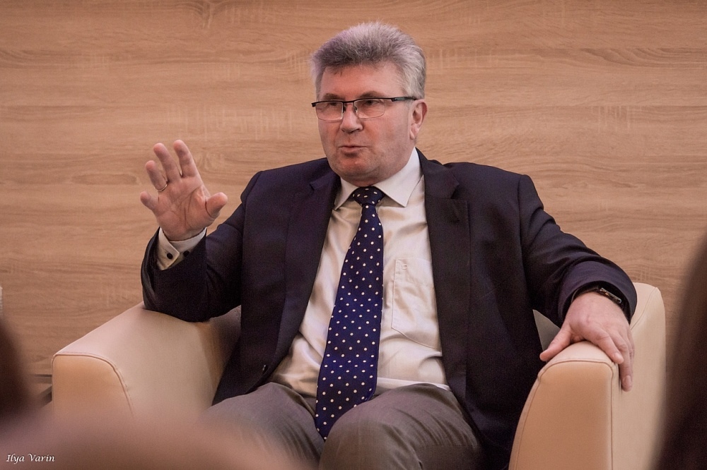 Андрей Белоцерковский: «Дополнительное образование сейчас получило особенное значение» Андрей Белоцерковский: «Дополнительное образование сейчас получило особенное значение»