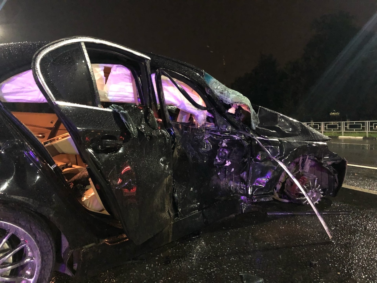 На запись видеорегистратора попал момент жуткой аварии в Твери На запись видеорегистратора попал момент жуткой аварии в Твери