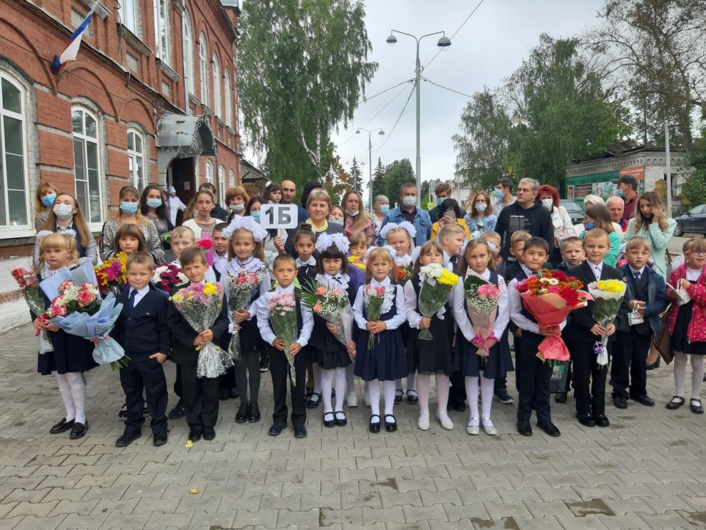 В Калязинском районе в школу пошли почти 2000 учеников