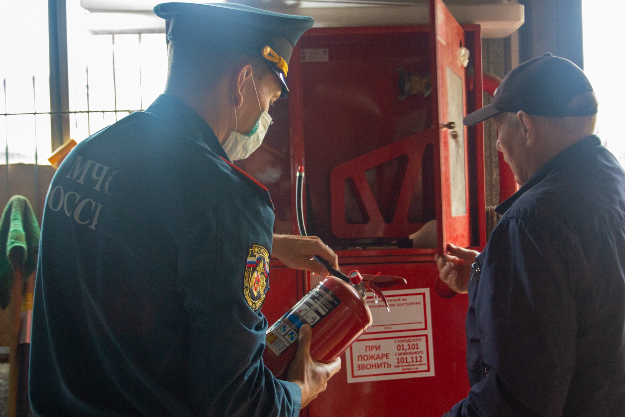 Тверские спасатели проверили пожарную безопасность объектов теплоснабжения