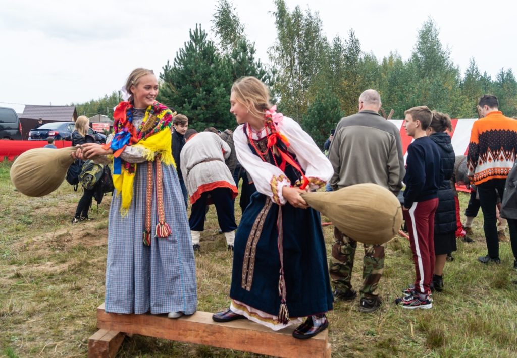 Народные забавы, бои мешками и мастер-классы: что приготовил для гостей фестиваль «Новолетие в Пречистом бору»
