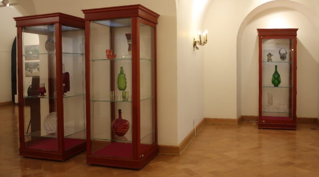 В Тверском императорском дворце открылась выставка «Гимн таланту»