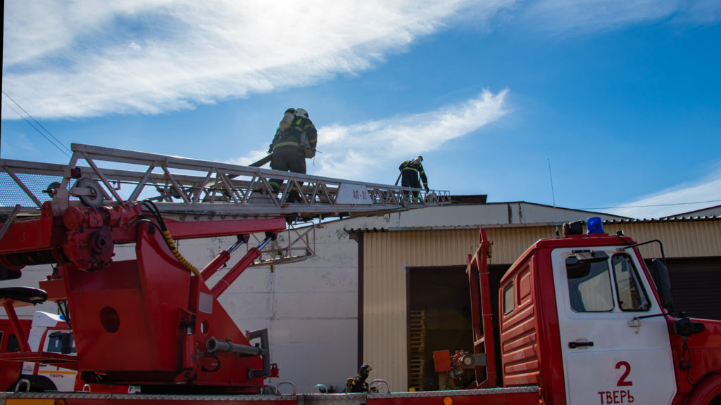 Автопарк огнеборцев Тверской области пополнят пять новых спецмашин Автопарк огнеборцев Тверской области пополнят пять новых спецмашин
