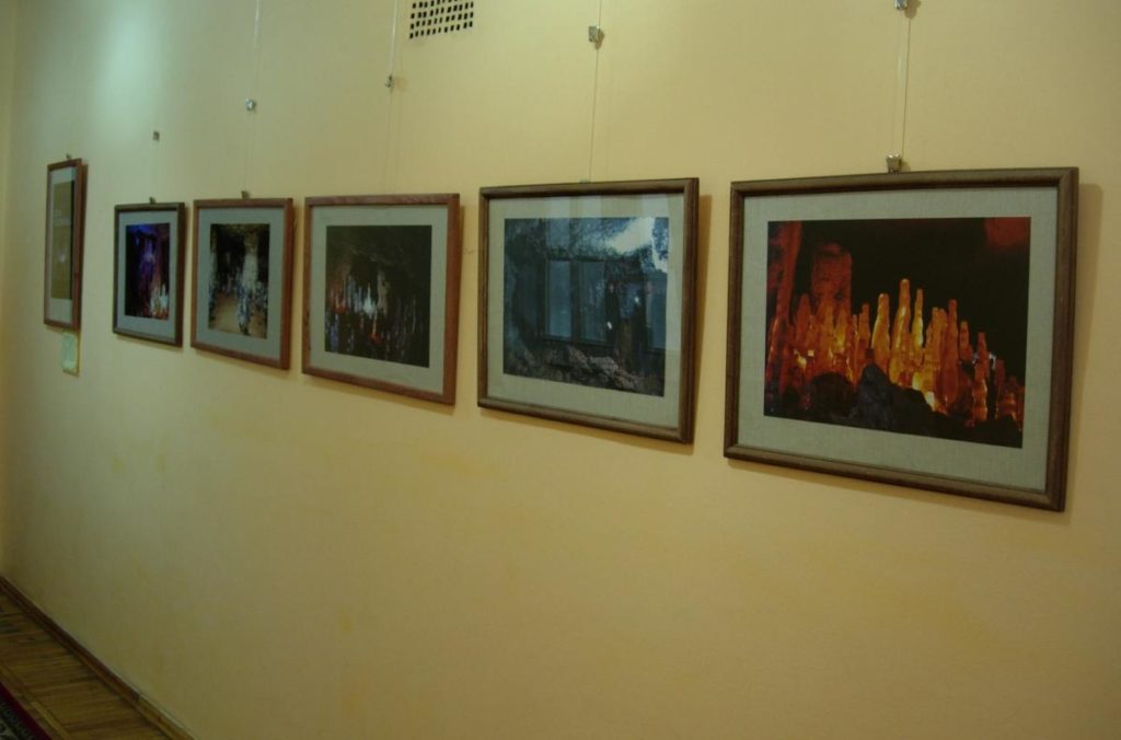 В Твери открылась фотовыставка "Дети подземелья"