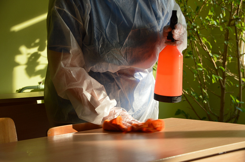 В тверских школах усиленно проводят дезинфекцию