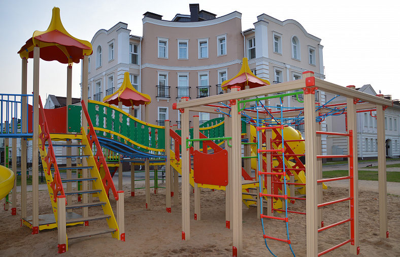 В Заволжском районе Твери появились новые детские площадки