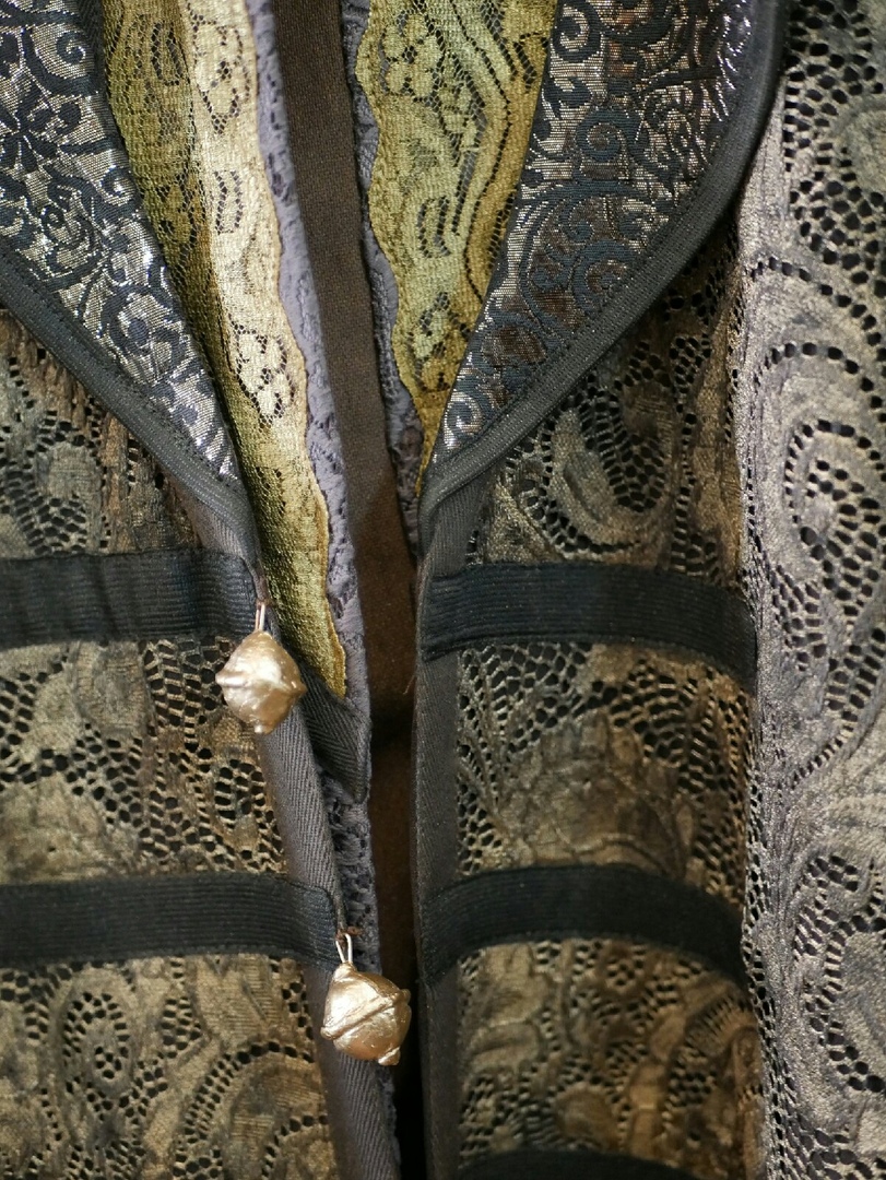 Впечатляет: костюмы «Невольников» показали до премьеры спектакля в Твери