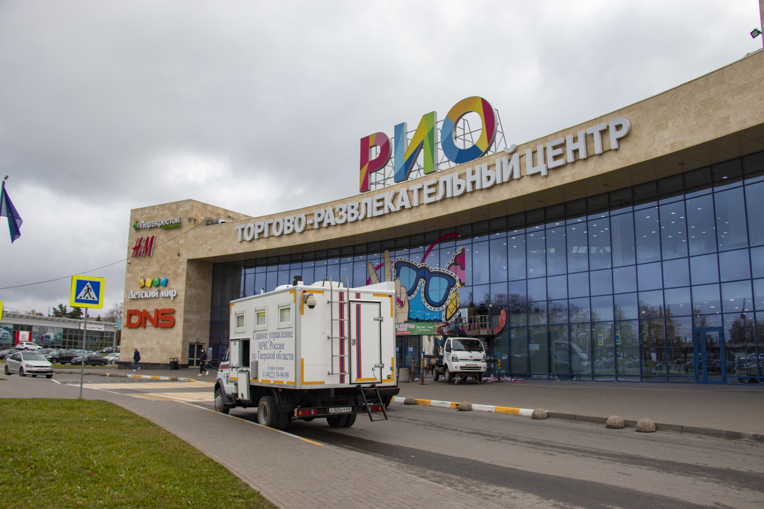 По Твери курсирует мобильный комплекс, который информирует жителей о коронавирусе