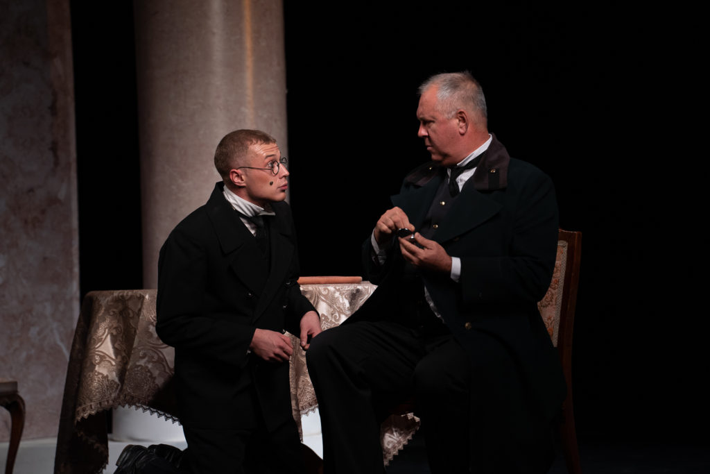 Театр начинается с вешалки: в тверском драмтеатре открыли юбилейный сезон