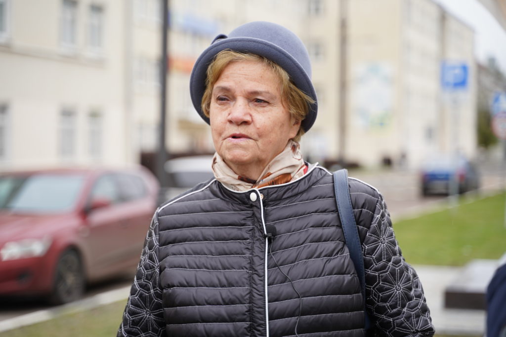 В центре Твери открыли памятник пейзажисту Ефрему Зверькову