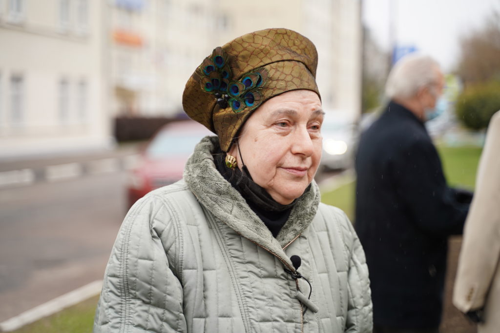 В центре Твери открыли памятник пейзажисту Ефрему Зверькову