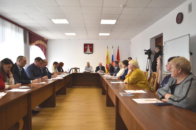 Дела депутатские: в районе Тверской области прошло первое заседание городской думы Дела депутатские: в районе Тверской области прошло первое заседание городской думы