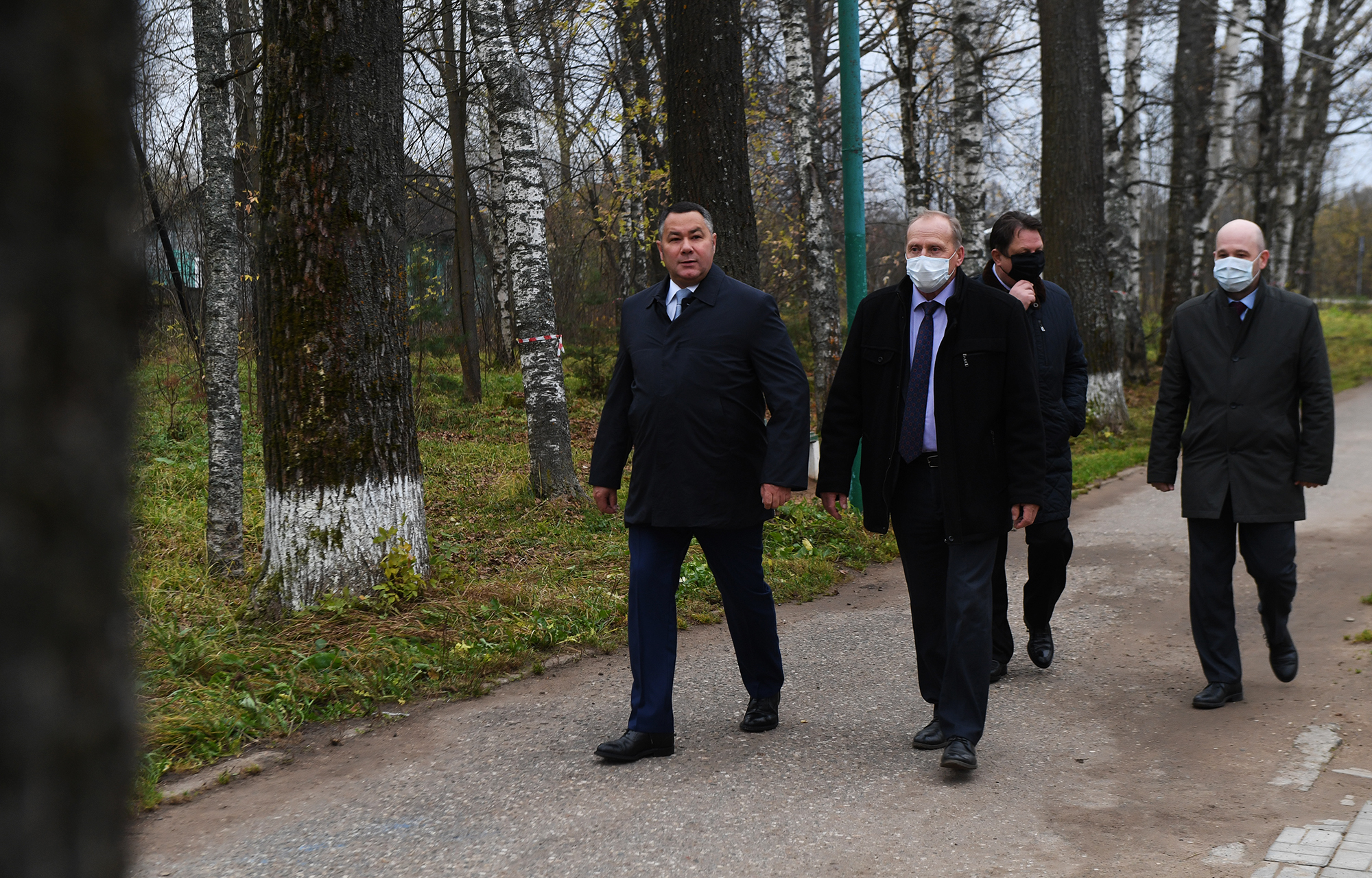 Игорь Руденя в Сонково возложил цветы к Обелиску Славы