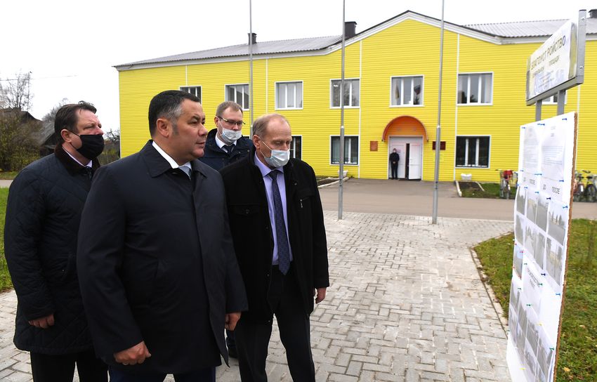 Губернатор поторопил сонковских чиновников с капремонтом межпоселенческого дома досуга