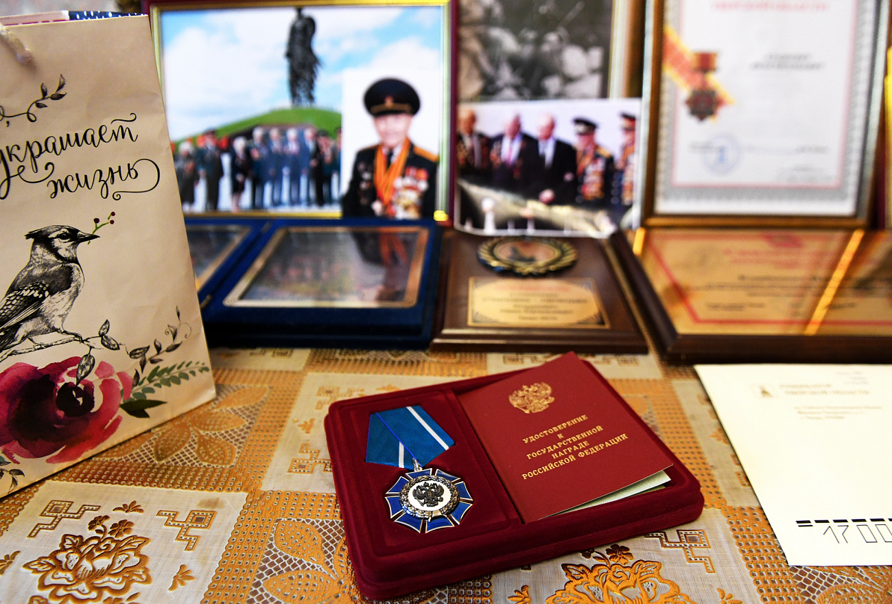 В День герба и флага Тверской области губернатор Игорь Руденя вручил ордена Почета ветеранам