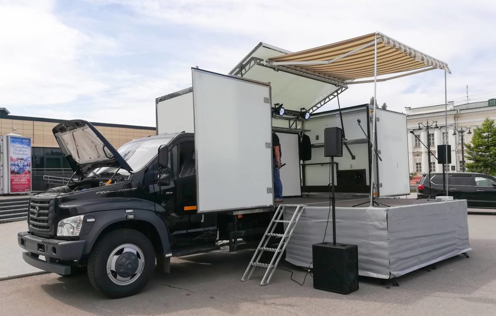 По Тверской области начнут колесить мобильные автоклубы По Тверской области начнут колесить мобильные автоклубы