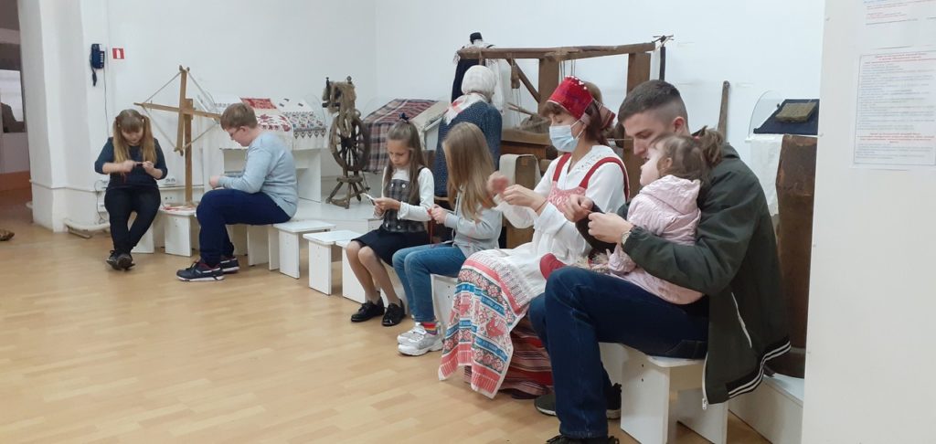 Юные торопчане узнали о празднике Покрова Пресвятой Богородицы