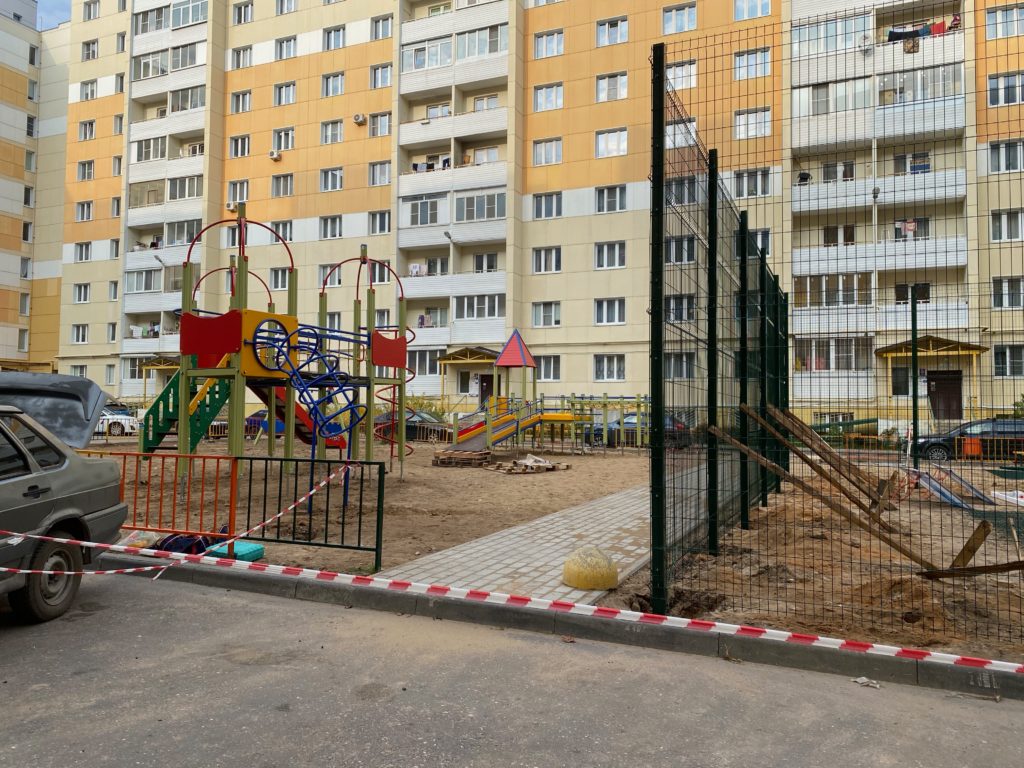В Заволжском районе Твери появились новые детские площадки