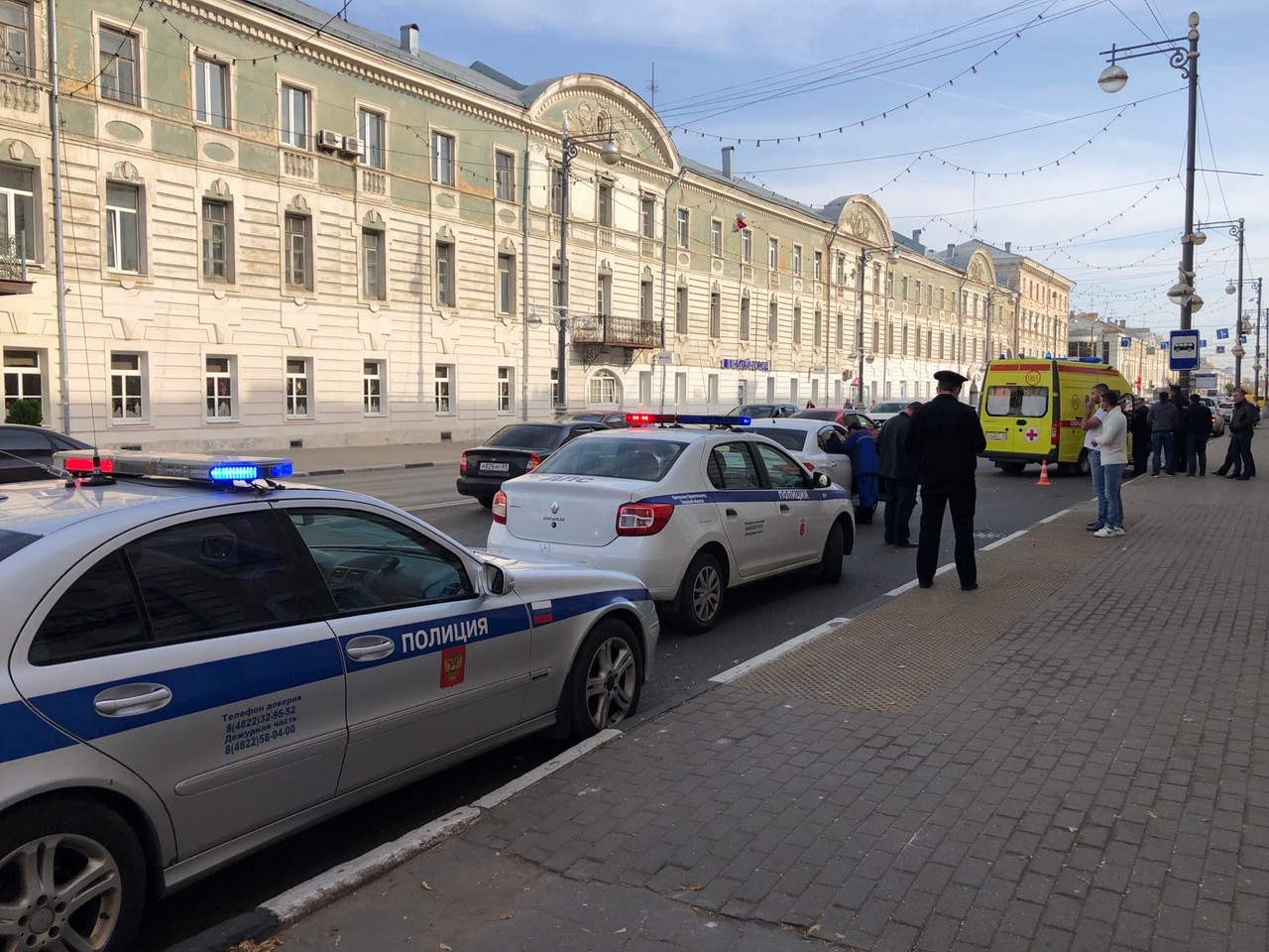 В Твери возле горсада на переходе сбили женщину