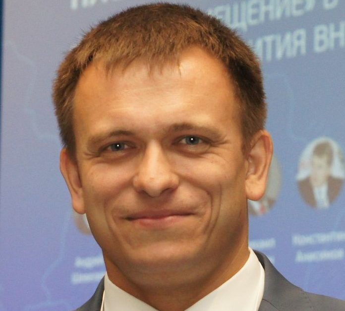 Александр Слепышев: Меры поддержки в период пандемии помогают предприятиям не только удержаться на плаву, но и развивать производство Александр Слепышев: Меры поддержки в период пандемии помогают предприятиям не только удержаться на плаву, но и развивать производство