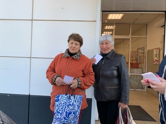 В Андреаполе культработники провели акцию «День добра и уважения» В Андреаполе культработники провели акцию «День добра и уважения»