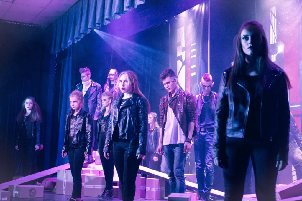 Юные актеры тверской школы мюзикла покажут рок-детектив в реалиях постапокалипсиса Юные актеры тверской школы мюзикла покажут рок-детектив в реалиях постапокалипсиса