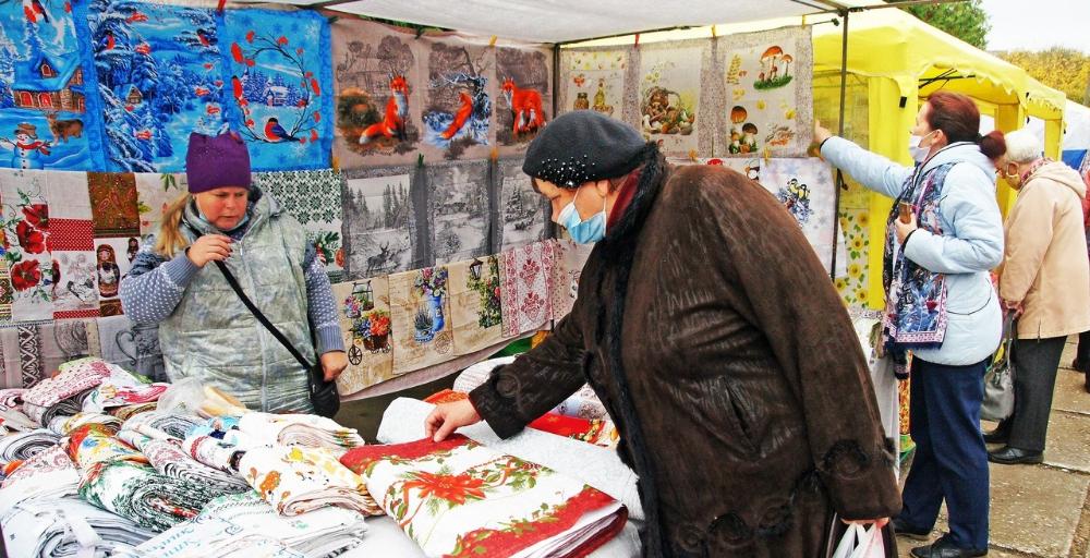 Конаковская ярмарка пела, плясала и угощала Конаковская ярмарка пела, плясала и угощала