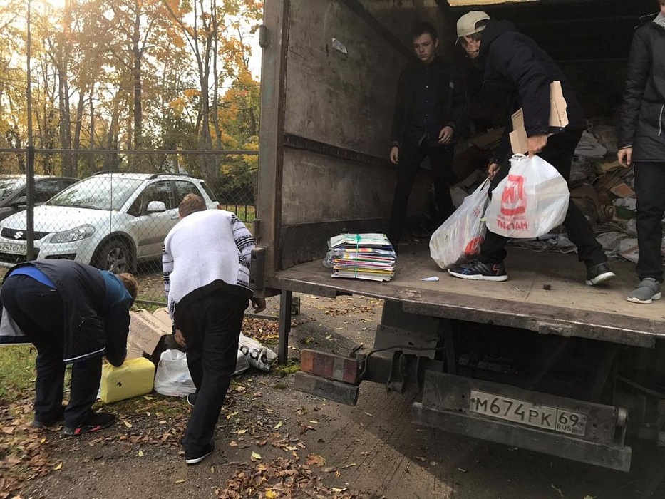 В Калязинском районе школьники собрали 5189 килограммов макулатуры В Калязинском районе школьники собрали 5189 килограммов макулатуры