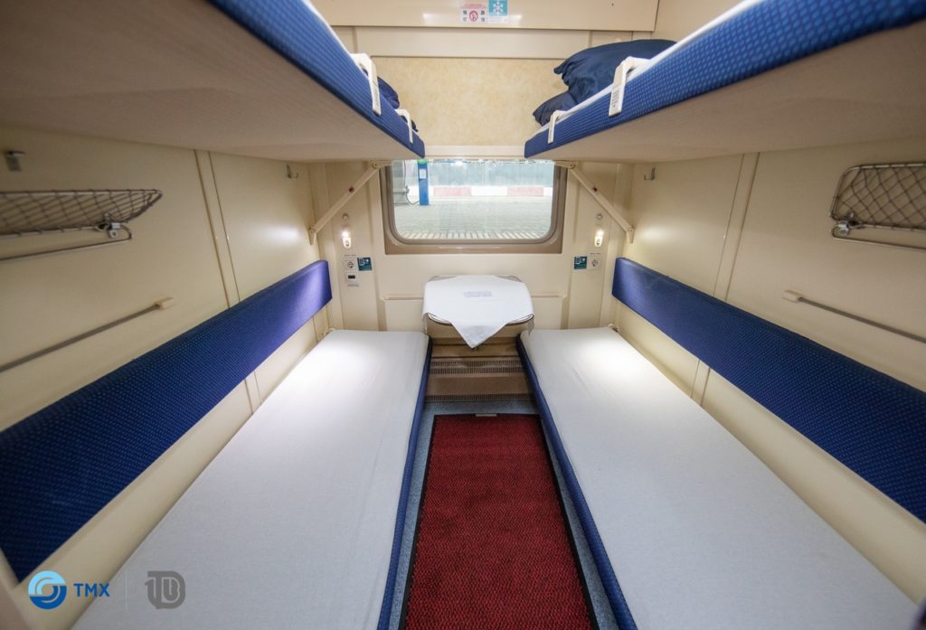 Двухэтажный поезд Москва – Смоленск, собранный в Твери, отправился в первый рейс