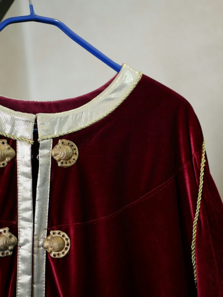 Впечатляет: костюмы «Невольников» показали до премьеры спектакля в Твери