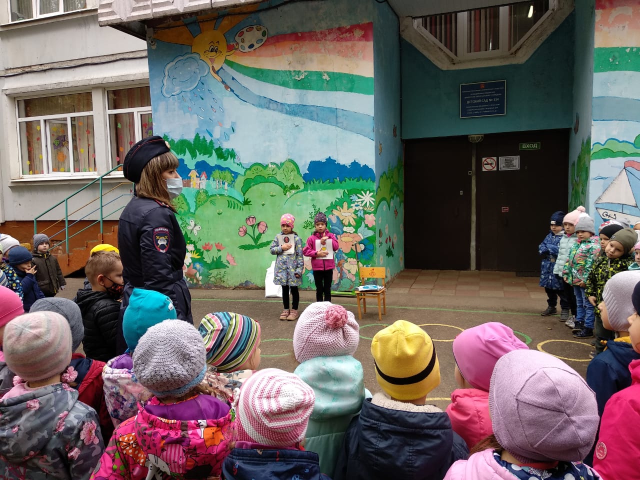 Тверской детворе рассказали о безопасном поведении на дороге