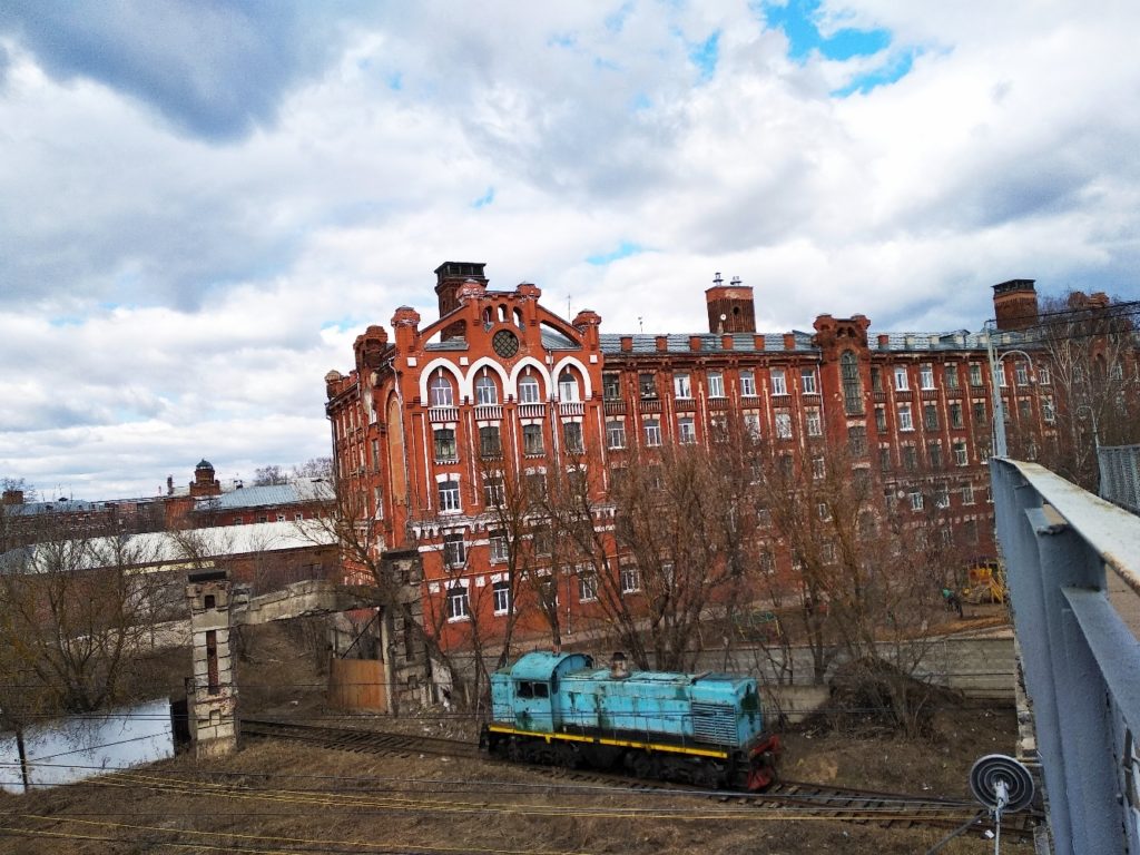 Жители Твери смогут прогуляться по Морозовским казармам Жители Твери смогут прогуляться по Морозовским казармам