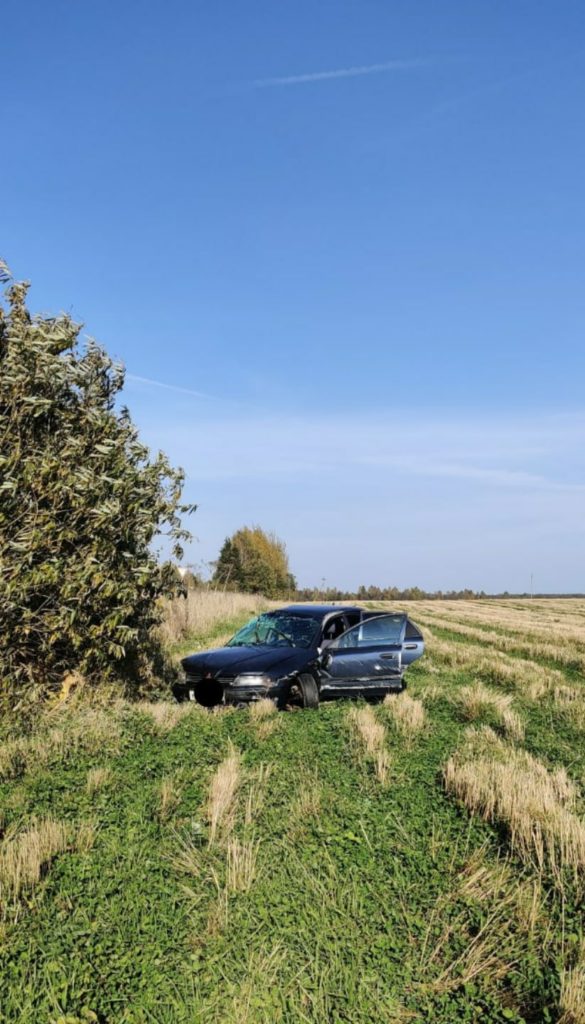 Словить уши: женщина осталась жива после серьезной аварии в Тверской области