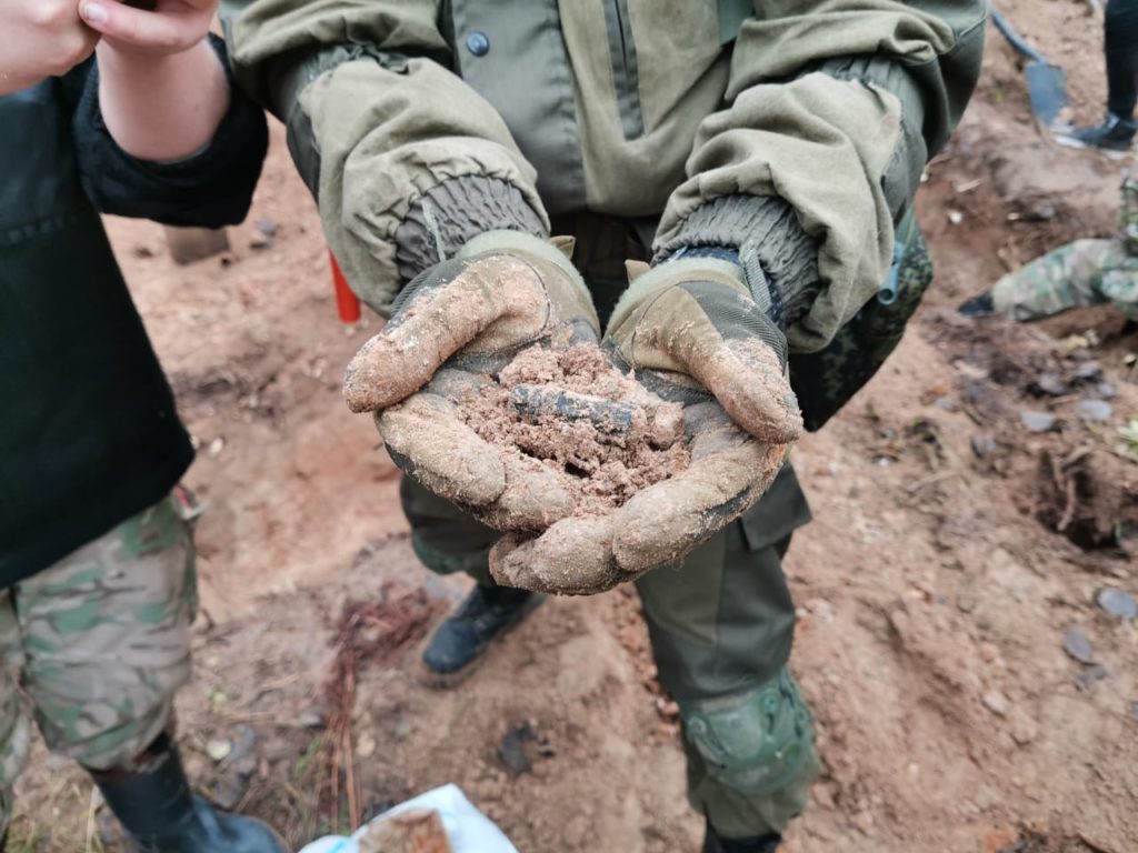 Поисковикам удалось установить судьбу погибшего в Тверской области красноармейца