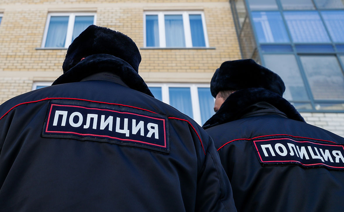 В Тверской области женщина украла у коммунальщиков 144 чугунные решетки В Тверской области женщина украла у коммунальщиков 144 чугунные решетки