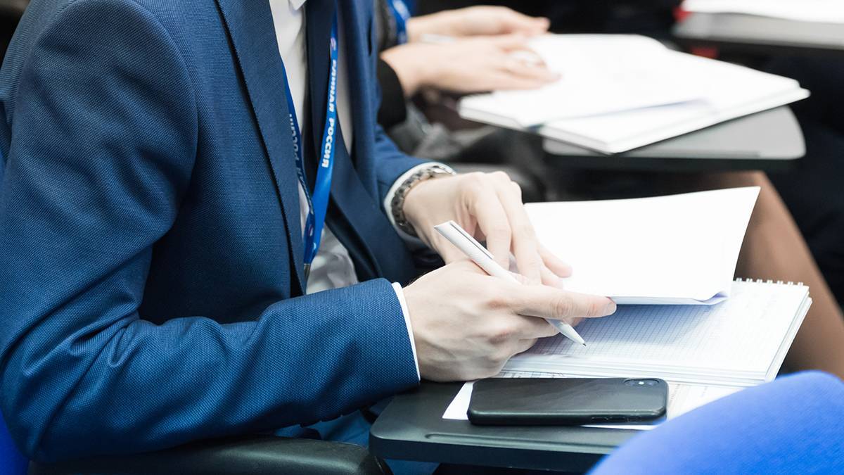 «Единая Россия» запускает кадровый проект для отбора кандидатов на выборы в Госдуму «Единая Россия» запускает кадровый проект для отбора кандидатов на выборы в Госдуму