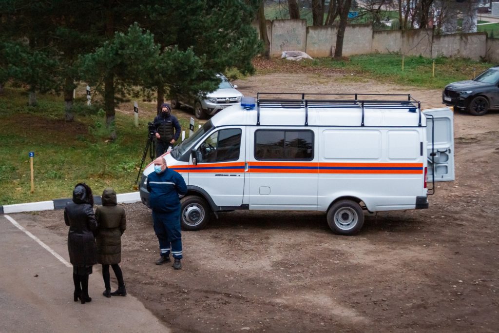 В Ржеве продали Toyota Camry бывшего мэра, чтобы купить «ГАЗель» для спасателей