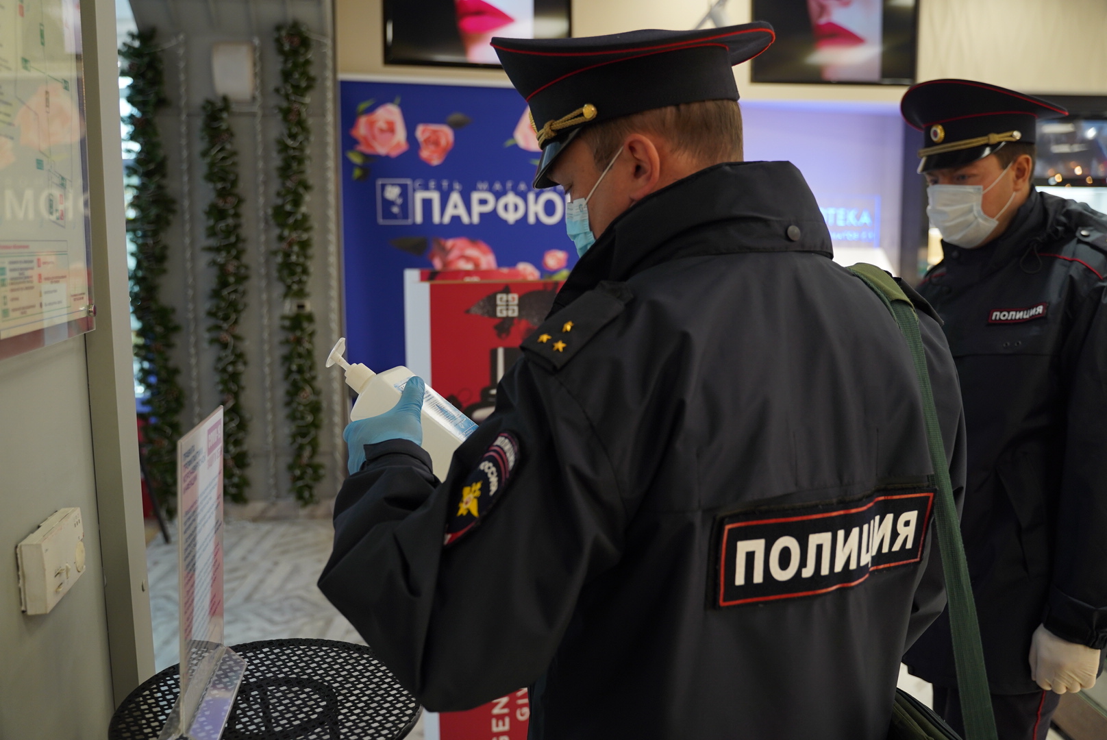В Тверской области продолжают контролировать соблюдение масочного режима