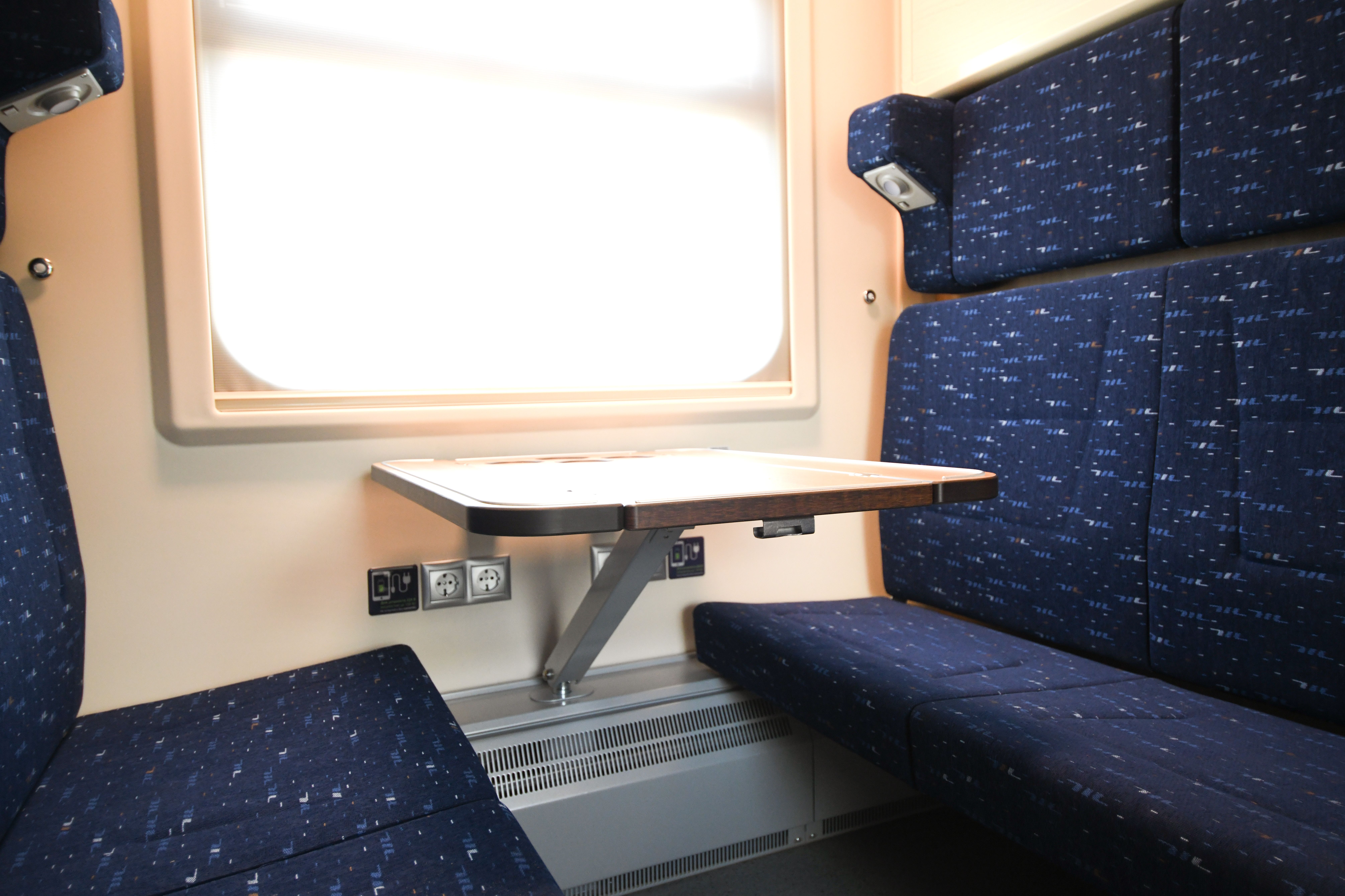 18 новых тверских вагонов отправились на Дальний Восток