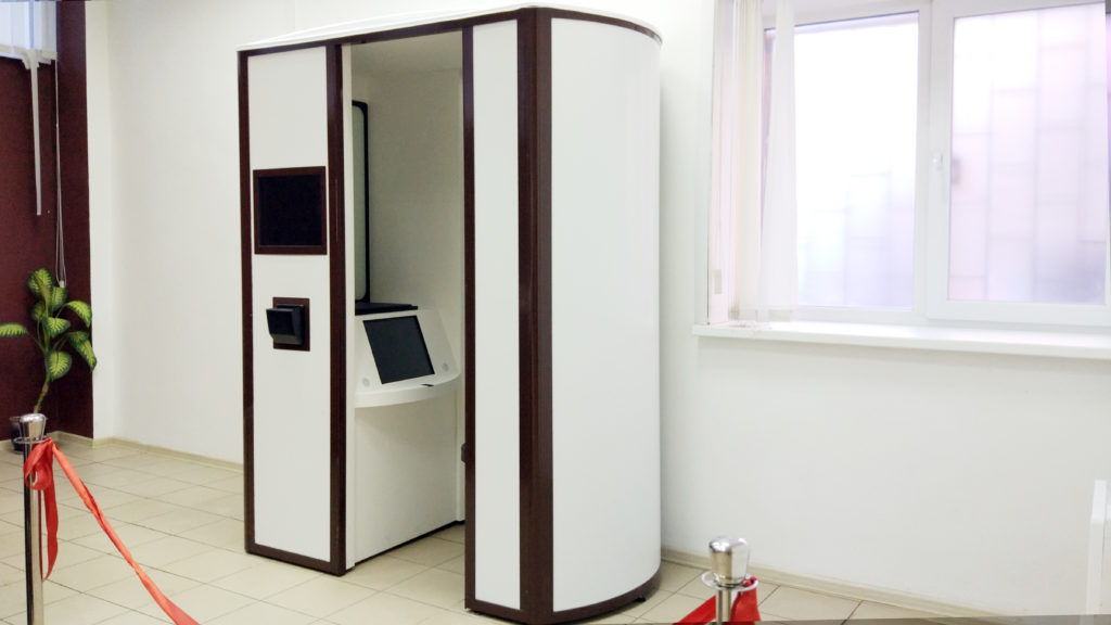 Первые криптобиокабины установил «Ростелеком» в Тверской области