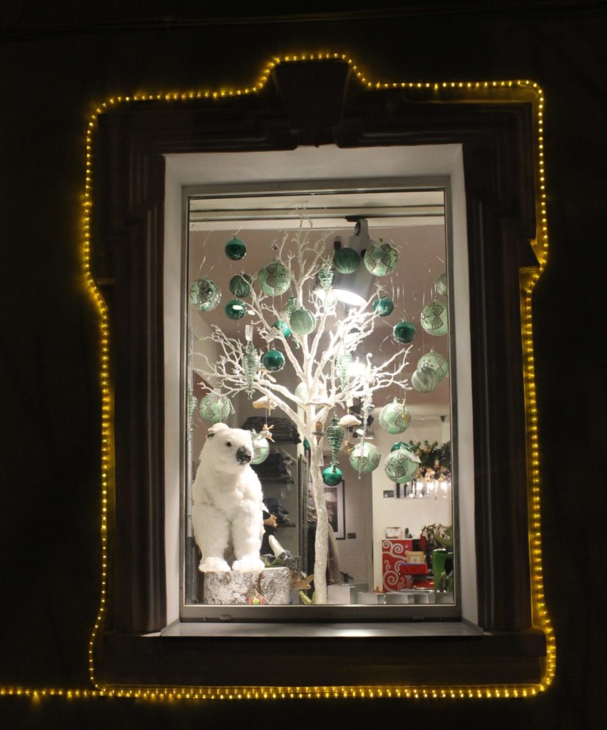 Тверские предприниматели посоревнуются в новогоднем оформлении заведений Тверские предприниматели посоревнуются в новогоднем оформлении заведений