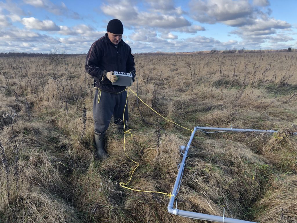 Поисковики установили имена экипажа самолёта, найденного в Тверской области