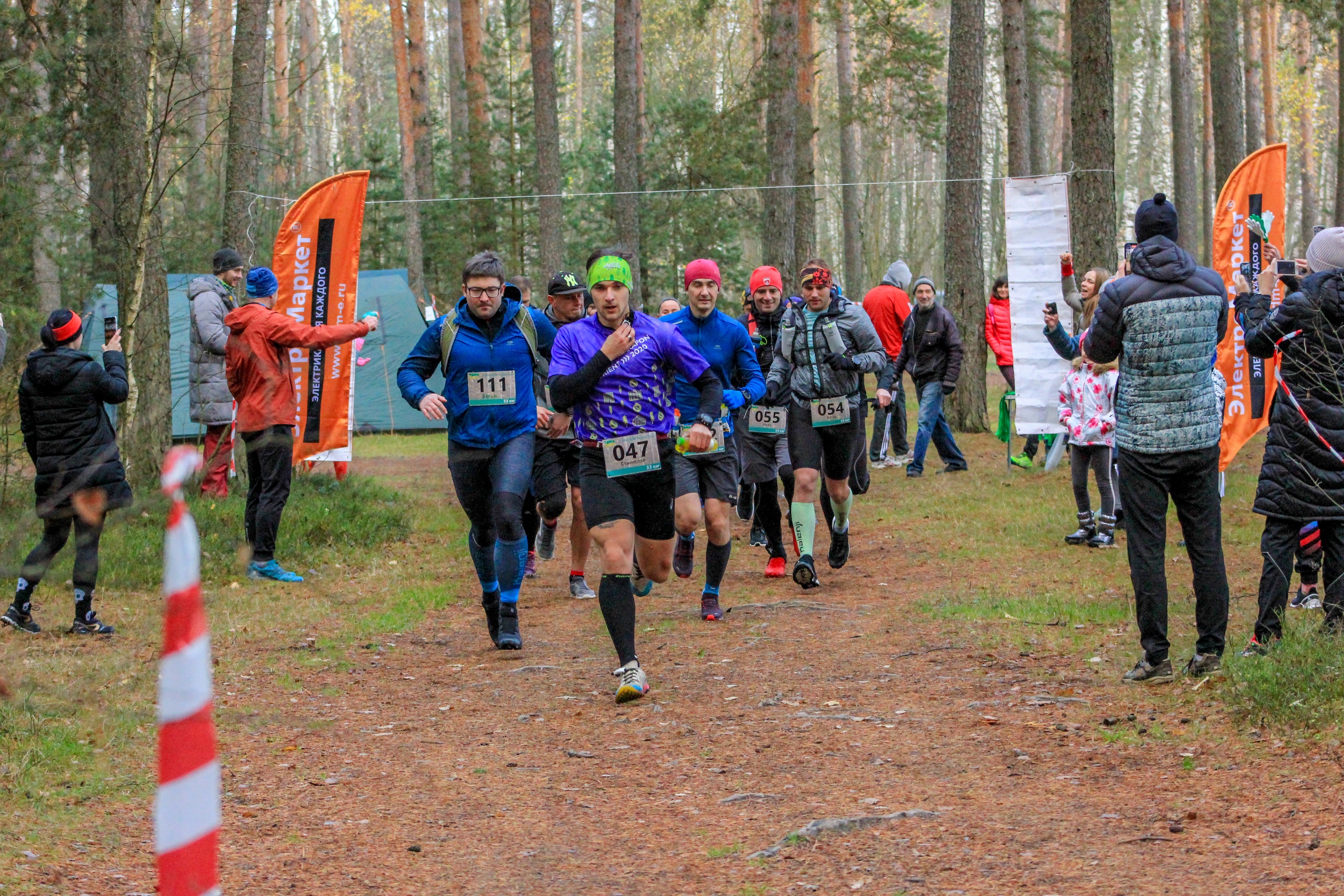 И целого зала мало: ударим трейлом по бездорожью и осенней хандре