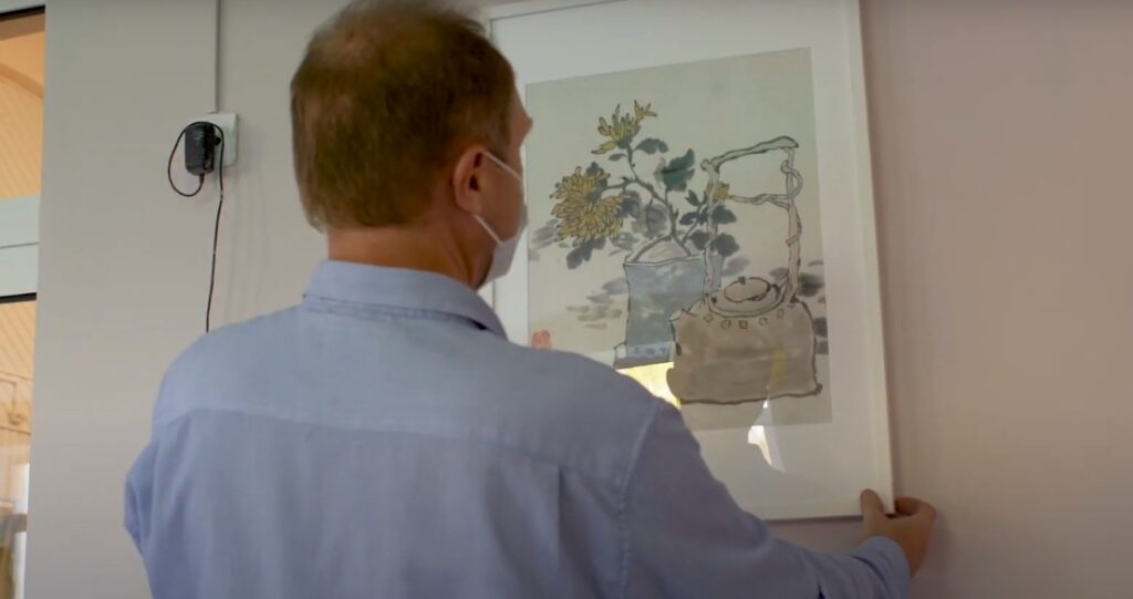 Художники подарили Дому престарелых в Тверской области более 130 картин